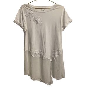 Akemi -‎ Kin Anthropologie White Short Sleeve Floral Chiffon Tunic Size S